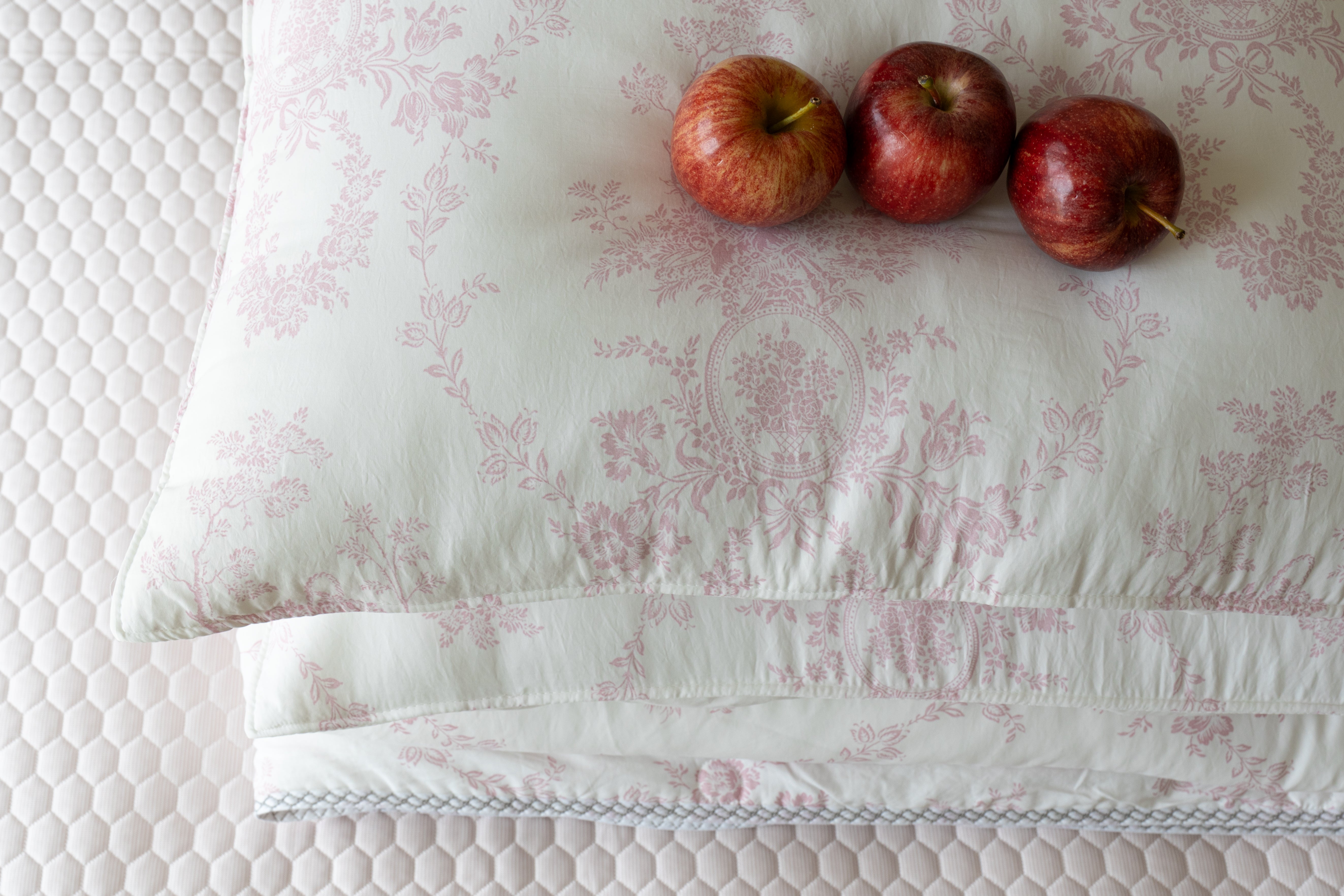 Flower Cooling Pillowcases (Set of 2)