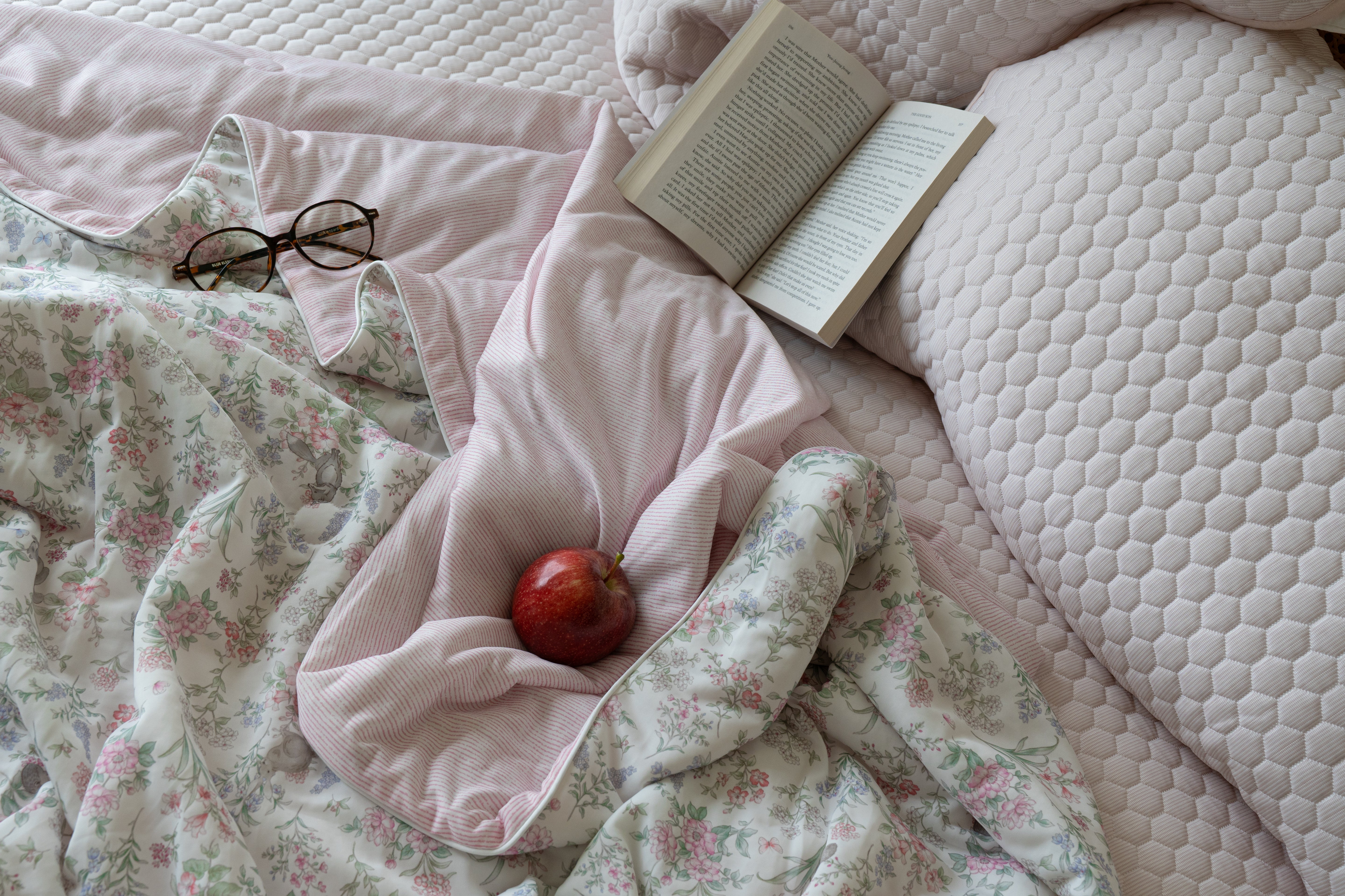 Stripe Cooling Blankets