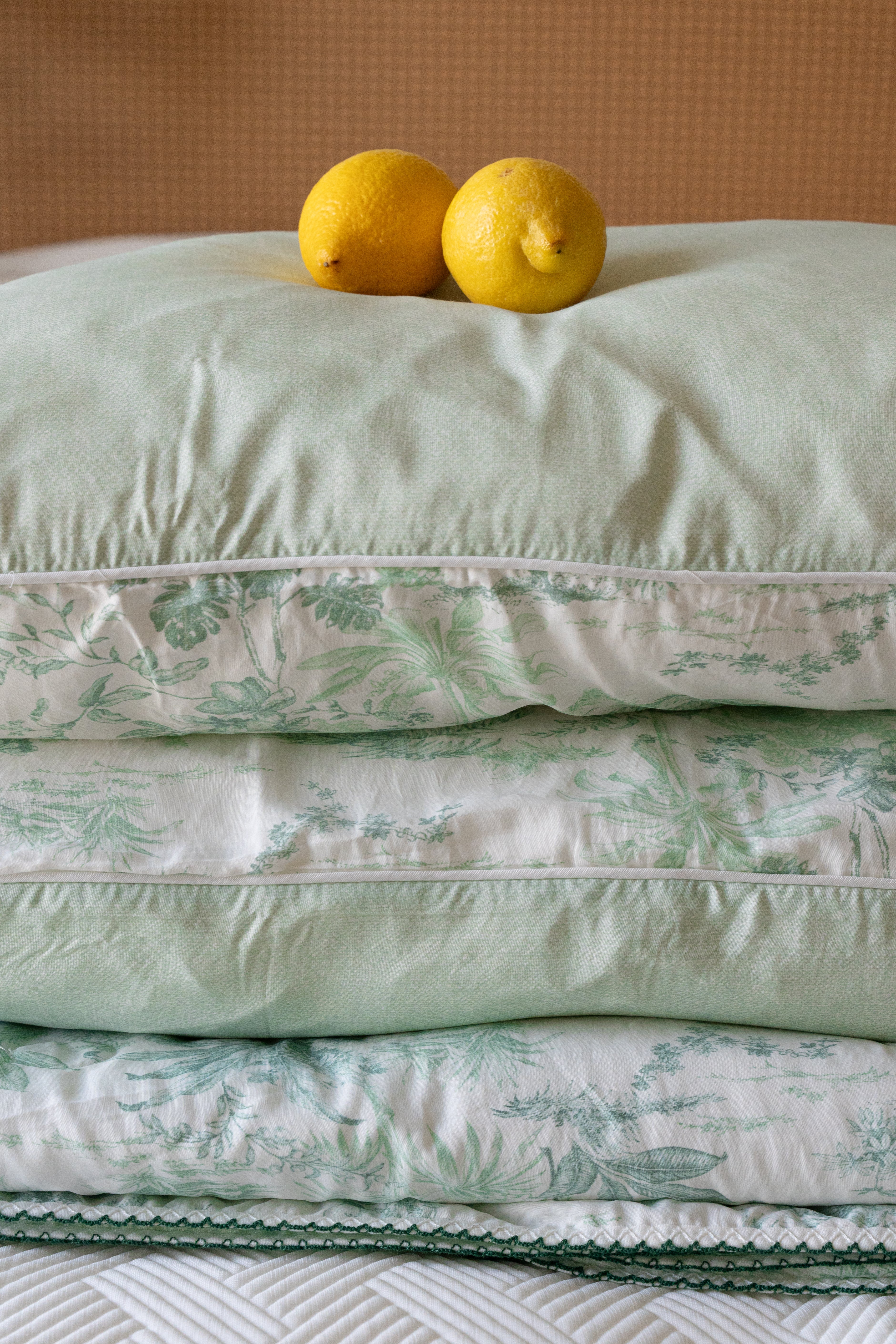Flower Cooling Pillowcases (Set of 2)